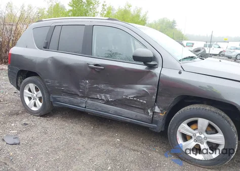 2016 Jeep Compass Sport z USA, uszkodzony, nr VIN 1C4NJDBB1GD632341